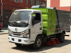 国六东风D6扫路车（5.5立方）